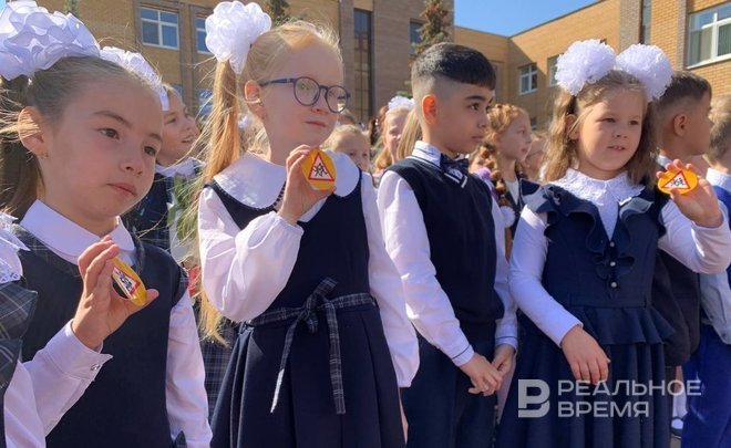 «Дорога к знаниям должна быть безопасной»: начальник Управления ГИБДД по Татарстану побеседовал со школьниками