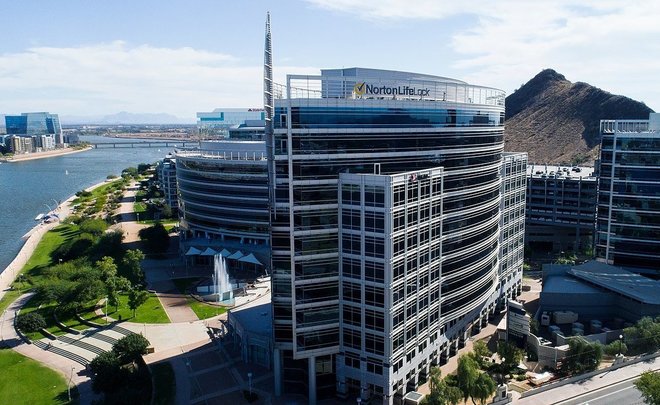 Разработчик антивируса Norton приостановил продажи в России