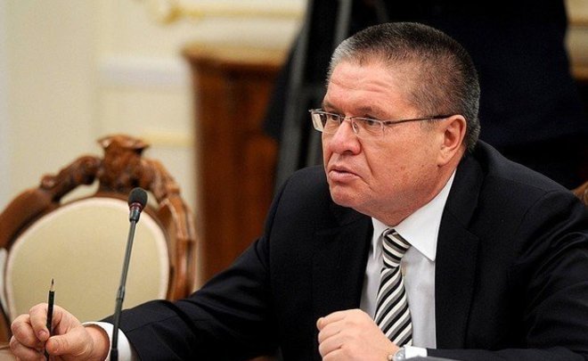 Улюкаев пожаловался членам ОНК на отказ в свидании с женой