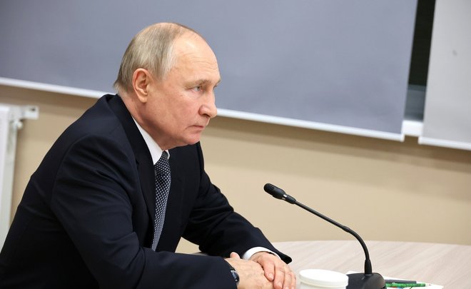 Путин: Россия будет концентрировать войска в Ленинградском округе из-за вступления Финляндии в НАТО