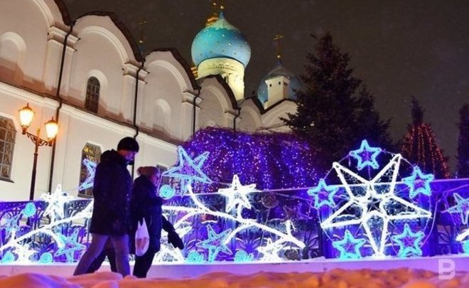 Исследование: 18% россиян в новогоднюю ночь загадают найти чемодан с миллионом долларов