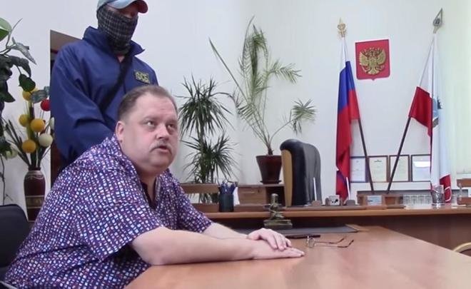 Подозреваемый во взятке глава комитета соцзащиты Саратова скончался в больнице