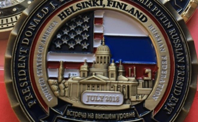 Белый дом выпустил сувенирную монету, посвященную встрече Путина и Трампа