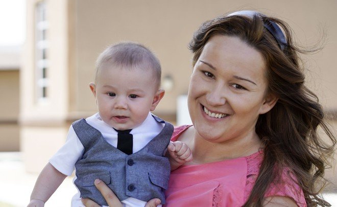 Путин предложил выплачивать ежемесячные пособия за первого ребенка