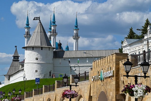 Поток туристов в Казань снизился на 34,6%
