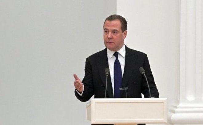 Медведев заявил, что иностранные наемники на Украине «подлежат денацификации в первую очередь»