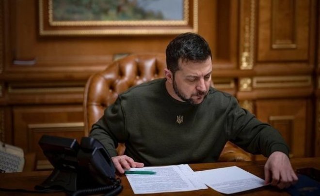 Зеленский обсудил с фон дер Ляйен поставку Киеву «1 млн снарядов»