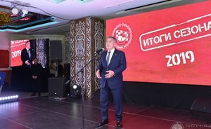 Рустам Минниханов наградил отличившихся автогонщиков Татарстана