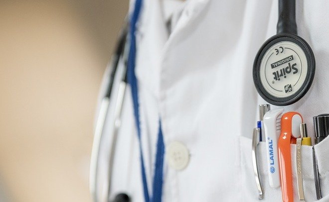 Страховые компании будут напоминать о рекомендациях врачей и разбирать жалобы россиян