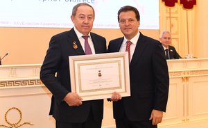 Зампредседателя правления АО «ТАИФ» Рустем Сультеев получил знак отличия «За труд и доблесть на благо Казани»