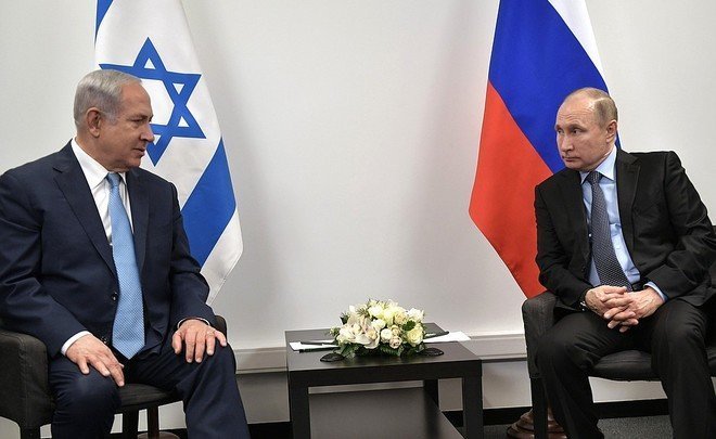 Премьер-министр Израиля прибыл в Москву для переговоров с Путиным