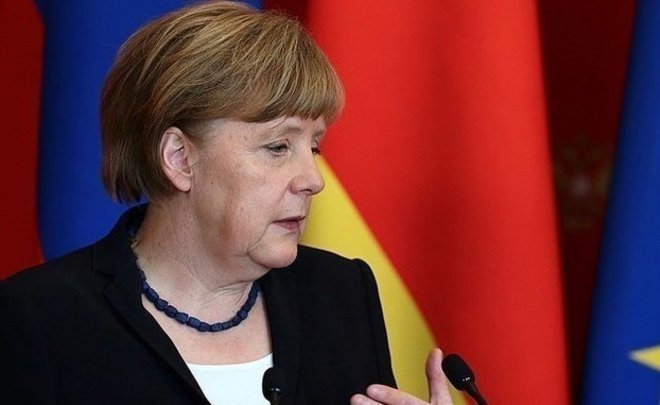 Меркель планирует написать автобиографию, в которой расскажет о своих политических решениях