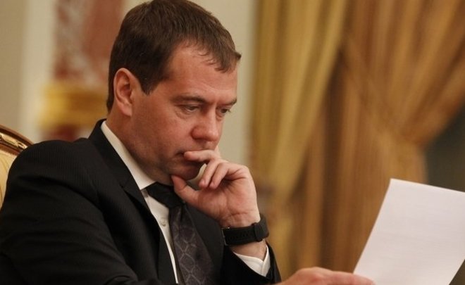 Медведев поручил снизить ставку по кредитам для малого бизнеса