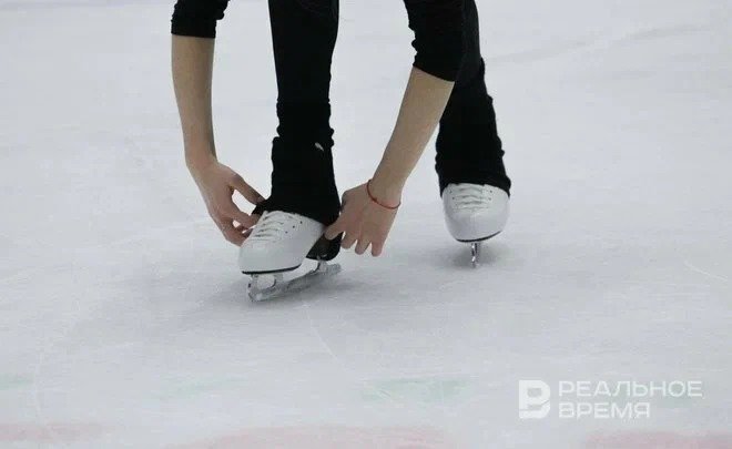 В Казани в парке «Черное озеро» начали заливать каток