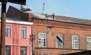 Пожарные ликвидировали пожар на объекте культурного наследия в центре Казани
