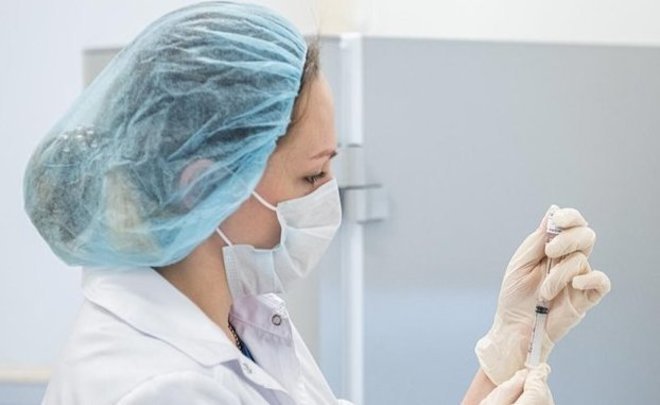 В Татарстане привили от коронавируса почти 2,5 тысячи человек