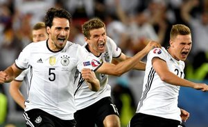 Германия обыграла Италию по пенальти и вышла в полуфинал Евро-2016