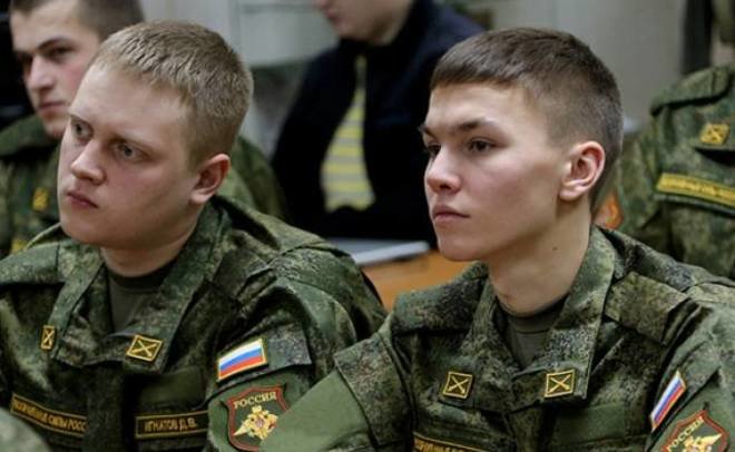 Госдума приняла в первом чтении законопроект о замене военных кафедр в вузах