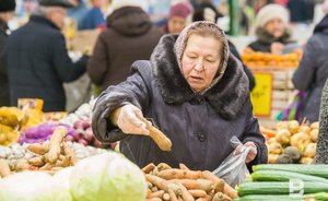 Аналитики рассказали, какие категории товаров подорожают после падения рубля