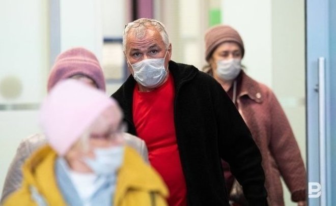 Роспотребнадзор порекомендовал уязвимым категориям граждан носить маски в общественных местах