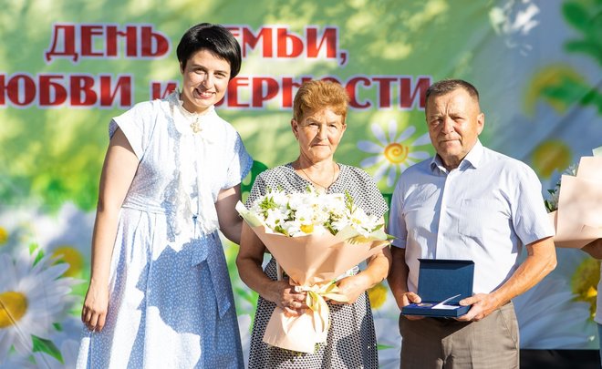 Сотрудники «Нижнекамскнефтехима» торжественно отметили День семьи, любви и верности