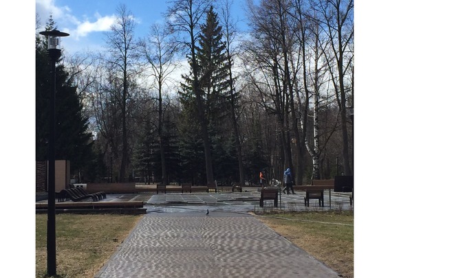 В парке Горького начали расконсервацию «поющего» пешеходного фонтана