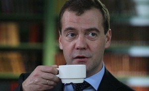 Медведев назвал ситуацию с безработицей в РФ «достаточно спокойной»