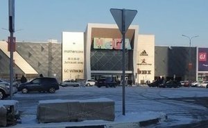 В ТЦ «Мега» прошла эвакуация — система сигнализации сработала из-за пыли