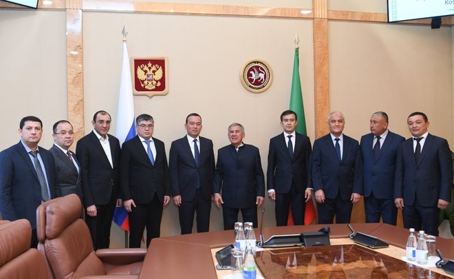 Рустам Минниханов встретился с хокимом Сурхандарьинской области Узбекистана