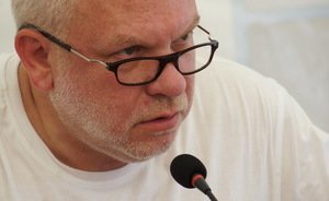 Главный режиссер пермского Театра-Театра Владимир Гурфинкель сообщил об отставке