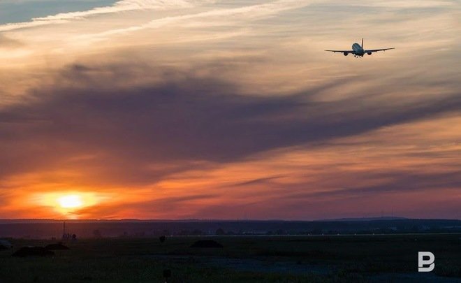 Вылетевший из Уфы в Нижневартовск самолет экстренно приземлился в Тюмени