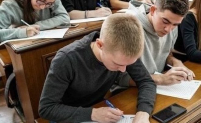 В Минпросвещения прокомментировали закрытие приема в колледжи по 43 профессиям