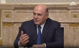 Мишустин заявил, что дистанционное образование не заменит учителя
