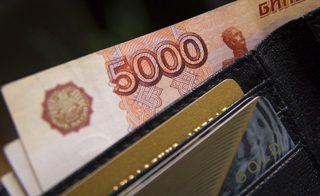 Власти Башкирии спрогнозировали ежегодный рост средней зарплаты на 3,8%