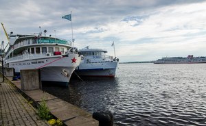 В Татарстане суд запретил эксплуатацию перевозившего пассажиров на самодельном понтоне судна