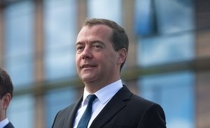 Медведев с главой ФНС и бизнесом обсудит налоговый мониторинг