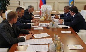 Минниханов в Москве встретился с министром транспорта России Евгением Дитрихом