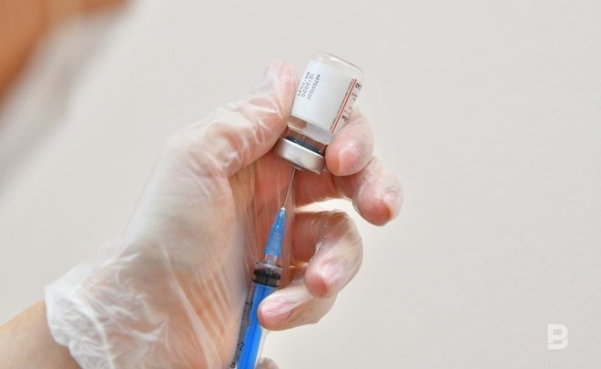 Гинцбург: для ревакцинации подростков от COVID-19 могут начать применять первый компонент «Спутника М»