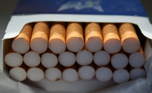 Правительство РФ увеличило стоимость спецмарок для сигарет на 50 рублей