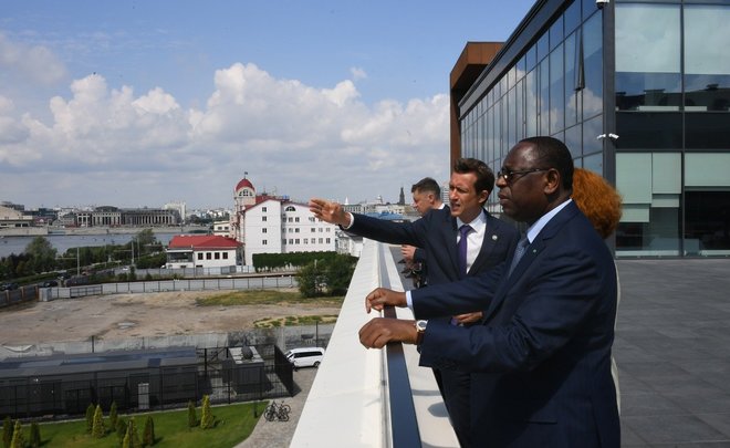 Президент Сенегала о Казани: у вас церкви и мечети стоят рядом — этот пример должны перенять все страны