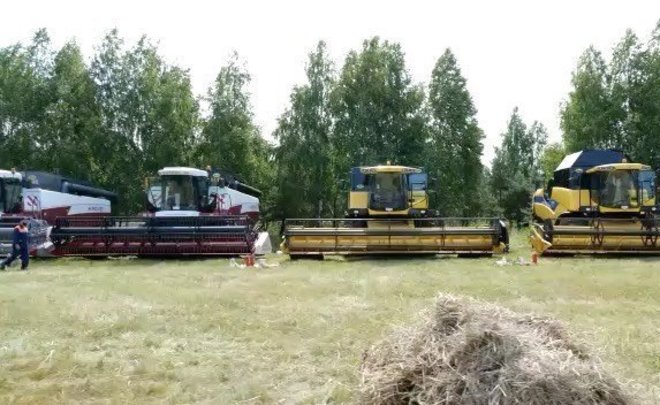 Мощь комбайнов, красота лебедей и обновленная школа: посты глав районов Татарстана в «Инстаграме» на 17 июля