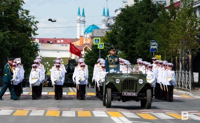 Минниханов опубликовал видео с парада Победы