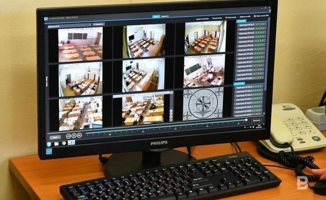 «Известия»: в Госдуме хотят обеспечить охраной школы в малых городах