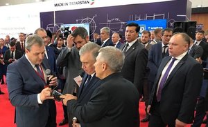Шавкат Мирзиёев и Рустам Минниханов посетили стенд АО «ТАИФ-НК» на выставке в «Казань Экспо»