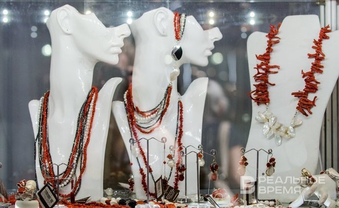 Больше четверти жительниц Казани не получали подарков от бывших во время отношений