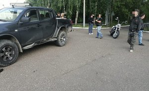 На территории «Казанской ярмарки» столкнулись мотоцикл и Mitsubishi