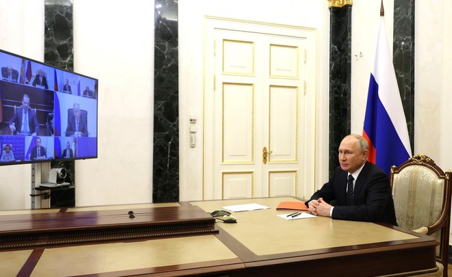 Дмитрий Песков: Владимир Путин оперативно получает информацию об атаках БПЛА