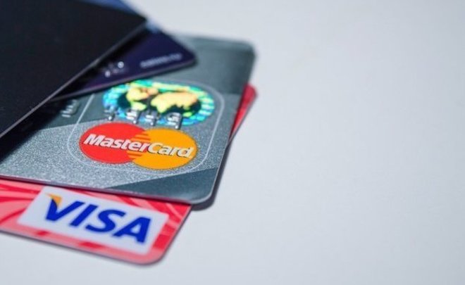 Центробанк: сервисы Apple Pay и Google Pay для карт Visa и Mastercard станут недоступны