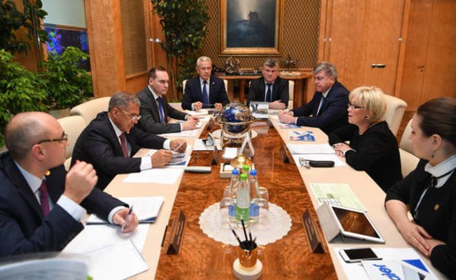 Минниханов обсудил с главой Haier в России вопросы по производству холодильного оборудования в Челнах