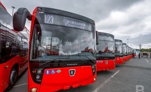 Казанские перевозчики ответили на посты о поручнях с молитвами в автобусах